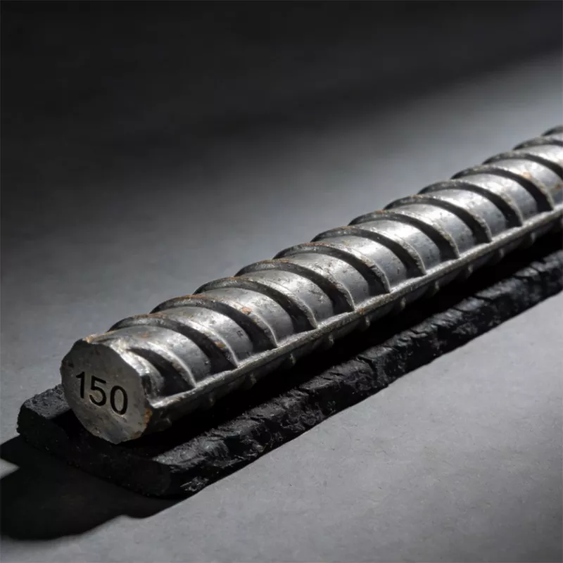 Деформирана шипка во калем